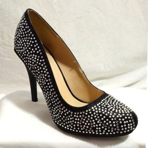 QUIPID SEQUIN ON ONE SIDE & RHINE STONE LESS/PEARL ON OTHER SIDE